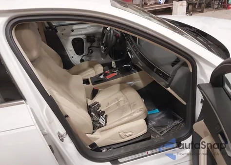 2017 Audi A4 2.0T Premium z USA, uszkodzony, nr VIN WAUENAF48HN034755